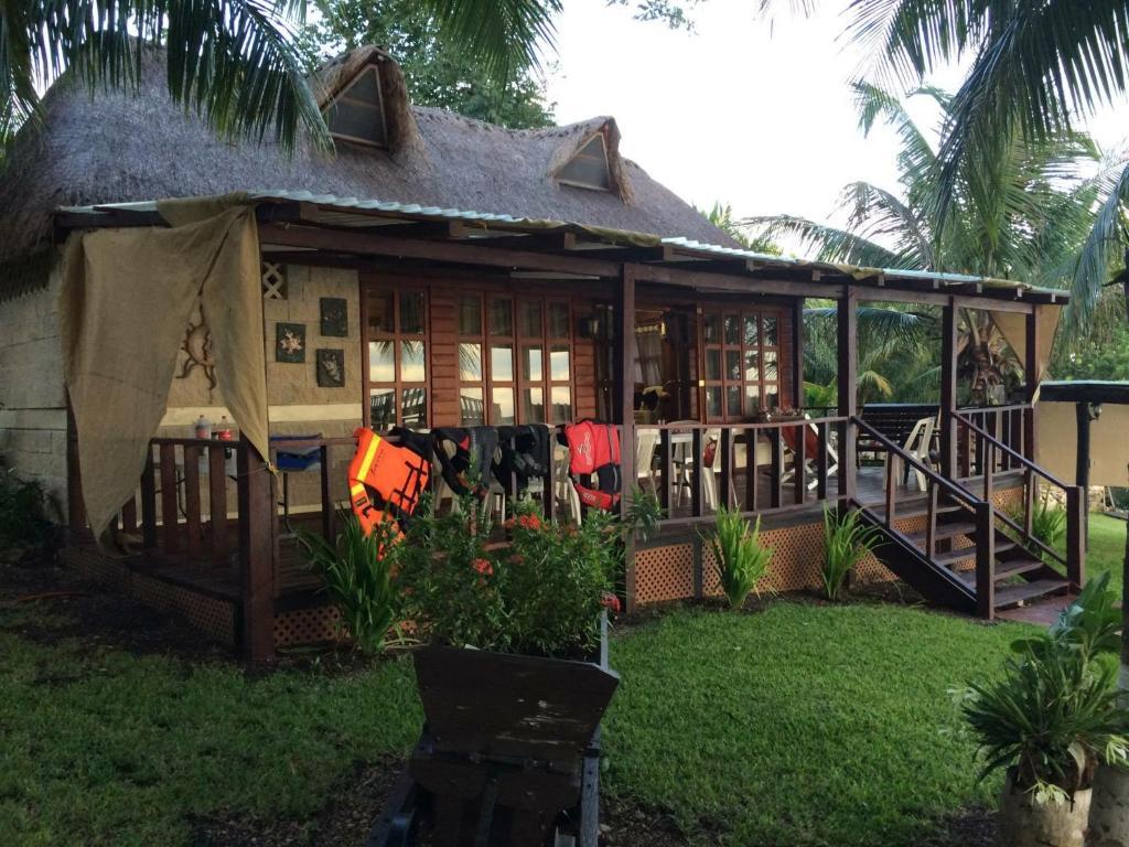 Coras'S Place Bacalar Exteriér fotografie